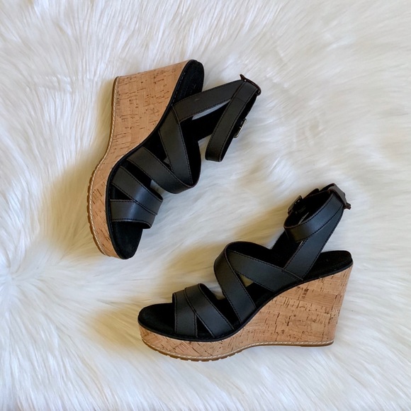 Timberland Danforth Black Leather Wedge Sandals - Picture 5 of 8